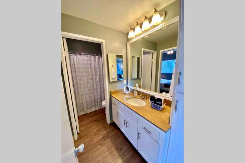 Centrally Located To All San Diego Has To Offer Esterno foto