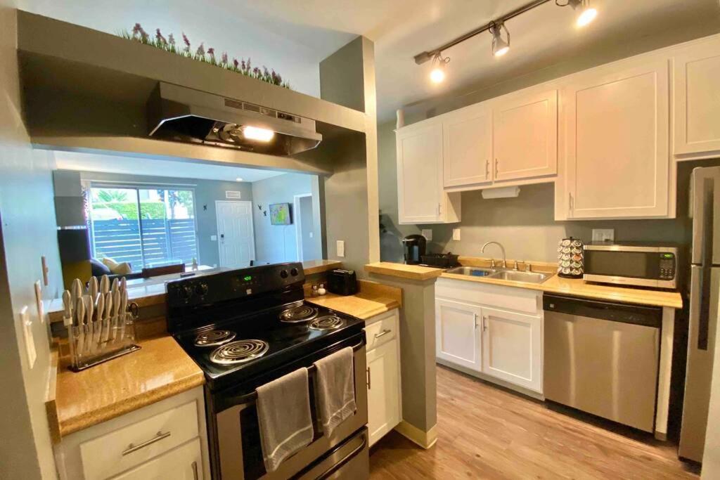 Centrally Located To All San Diego Has To Offer Esterno foto